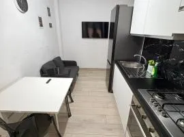 Centocelle 33 - Cozy Flat - Near Metro C