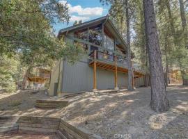 Mountain Getaway - Stunning Views, hotel a Pine Mountain Club
