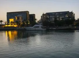 نغم البحر كيك استار مدينه الملك عبدالله الاقتصاديه مارينا يتطلب عوائل فقط