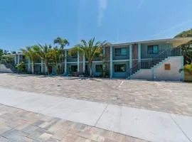 Full complex 8 Separate 2 bedroom 1 bath units