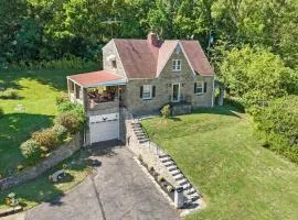 RIVERSIDE STORYBOOK COTTAGE sleeps 8-10