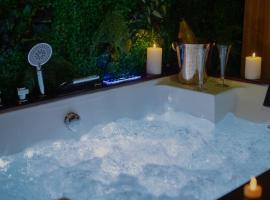 Loft avec Spa Privatif โรงแรมที่มีสปาในFrameries