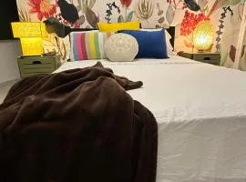 C&E APARTAHOTEL, Apartamentos a una calle de la Playa & Malecón