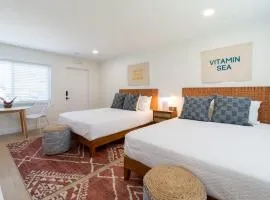 THE JUNI - Studio Steps to Beach Downtown Cocoa