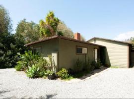 30 PCT OFF! Malibu Serene Cottage with King Bed, Beach, BBQ, khách sạn ở Malibu