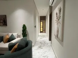 Luxury apartment with smart entrance, three bedrooms, Suz Residence