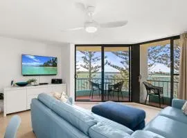 Eastbourne U6 80 Esplanade Golden Beach