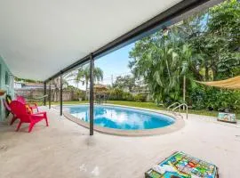 Island Escape w Private Pool & Outdoor Haven