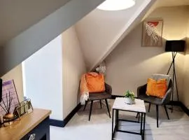 2BR Cosy Wallasey Stay Near Liverpool WiFi Parking