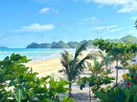 Buddy's Beach House Sipalay، فندق في Lagob