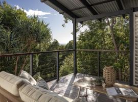 쿨럼에 위치한 호텔 Coastal Canopy - your doorstep to Mount Coolum