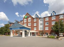 Holiday Inn Express Hotel & Suites St. Louis West-O'Fallon by IHG, hotel near Spirit of St. Louis - SUS, O'Fallon