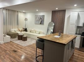 Luxury Sweet Home, ξενοδοχείο σε Longueuil