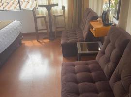 Hotel Boutique MIRANDO AL SOL, hotel v destinaci Ollantaytambo