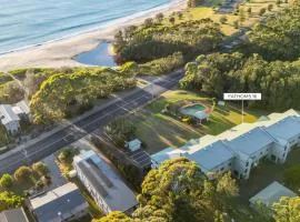 Fathoms 16 Mollymook Beach