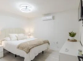 Florida Paradyse ll 5 min downtown Cozy Modern