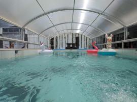 Hana'q Hostel en el Valle sagrado, junto al rió Vilcanota、ウルバンバのホテル