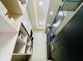 Stylish 3BR Residence - Smart Bath - Cozy Vibes