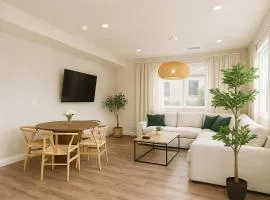 Lume House - 10 Min to Beach - BBQ