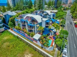Surfers Beach Resort Coastal Charm Light n Bright