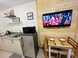 1 BR Wind Residences condo, hotel em Kaybagal