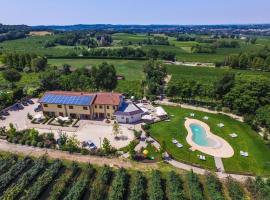 Agriturismo B&B Corte Tonolli, готель у місті Валеджо-суль-Мінчо