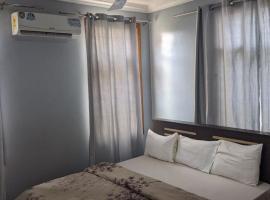 Dinah Comfystyle，位于Adentan的酒店