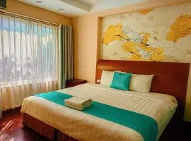 Hanoi Cozy Boutique Hotel