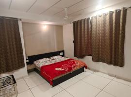 Heaven Accommodations, Ferienwohnung mit Hotelservice in Rajkot