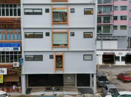 Kenny Hill Boutique Hotel near Borneo Medical Centre Kuching, hotel di Kuching
