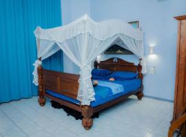 Hotel Blue Sapphire, hotel in Aluthgama