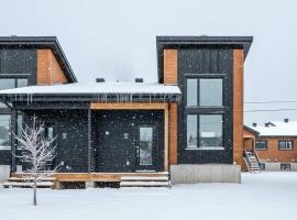 Ski and Spa - L'Altitude des Sommets, ξενοδοχείο σε Stoneham