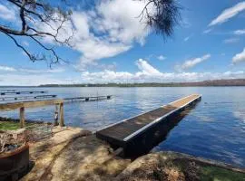 Jerrinja - Absolute waterfront with jetty - 5 mins to Hyams Beach