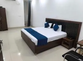 Hotel O Sector 110 Noida Formerly Luv Kush Tower Bhangel