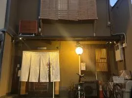 Gion Kyoto Miyagawacyo Guesthouse HANAKANZASHI