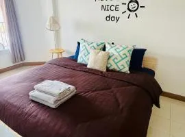 Happy Home Samui near Mae Nam beach on main road