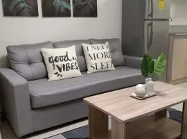 Inspiria 1BR Condo Walk to Mall 3 Pax Modern