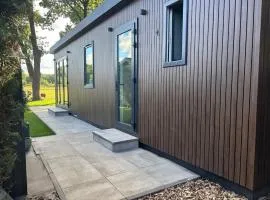 Tiny forest house met vrij uitzicht