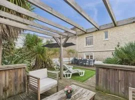 400m de la mer - grande maison pour 10 avec jardin