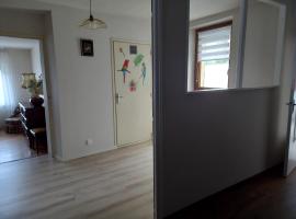 Maison cosy et agreable, hotel u gradu Aubin