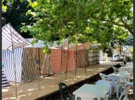 Çıralı Camping, ξενοδοχείο στο Κεμέρ