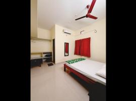Pandu Ranga Residency Nirvana Beach, hotel in Tadri