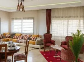 3BR Near Airport Secure,Equipped stay and transit