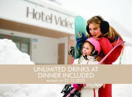 Pohorje Village Wellbeing Resort - Forest Hotel Videc, hotel v destinaci Hočko Pohorje