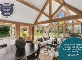 Hiron's Piece and Honeysuckle Cottage - Hot Tub Packages Available