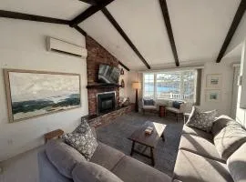 5 Bedrooms with Stunning Views and Water Access