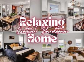 Central Bardstown Home Near Distilleries & Dining，位于巴兹敦的酒店