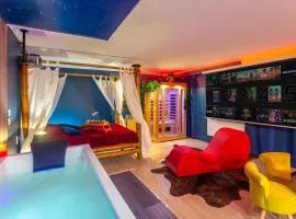 Twilight Star Spa - Sauna & Private Cinema - Free Parking