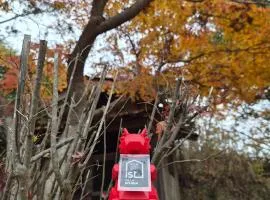 ist villa 02 Hidden Orchard Sleeps 6