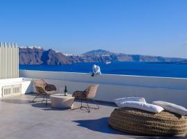 Oia Treasures Art Suites
